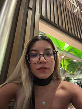 Pretty roxxyy online show from 02/22/26, 01:30