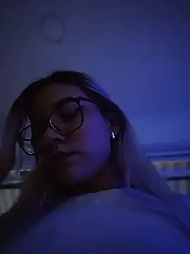 Pretty roxxyy online show from 03/24/26, 11:10