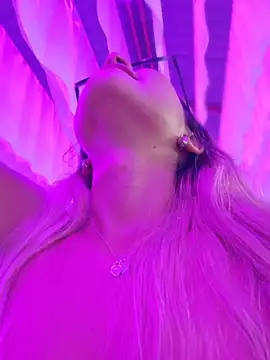 Pretty roxxyy online show from 04/07/26, 11:34