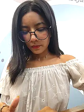 Pretty roxxyy online show from 09/19/25, 01:37