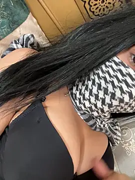 QueenLujaine online show from 01/17/26, 11:03