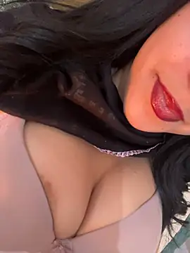 QueenLujaine online show from 03/26/26, 12:14