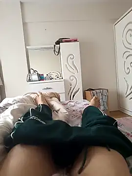 leona633 online show from 12/01/25, 08:26