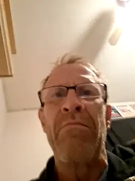 moasslicker online show from 11/29/25, 09:31