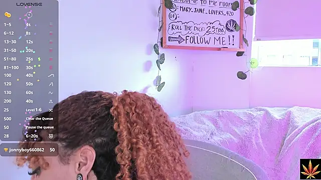 MaryJanelovers online show from 09/10/25, 08:30