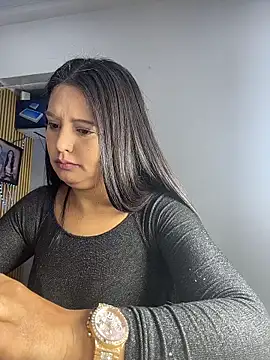 KimberlyBrown25 online show from 04/16/26, 04:30