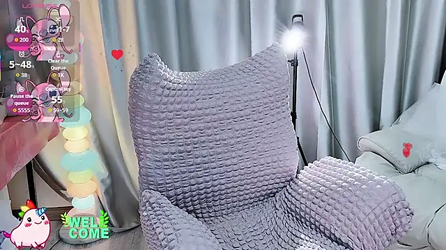 Snapshot of Meng-MM chatting on 10/22/25, 02:00 Meng-MM online show from 10/22/25, 02:00