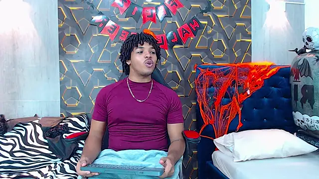 black king 241 online show from 10/31/25, 02:41