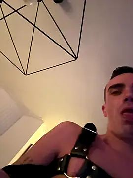 Chaud06 french online show from 11/06/25, 01:42