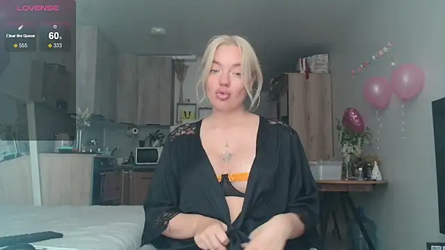 Eva   forever online show from 05/17/26, 09:09