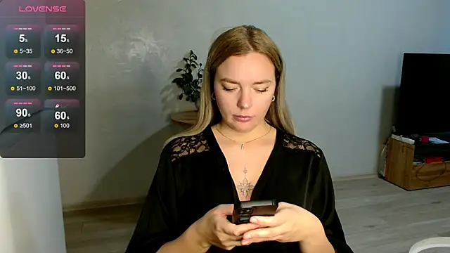 Eva   forever online show from 10/27/25, 01:06