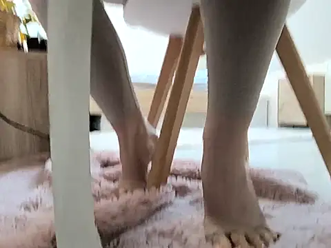 MoonlitLust online show from 04/10/26, 02:57