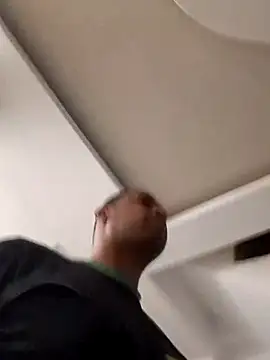 Snapshot of elnegro707070 chatting on 02/04/26, 11:22 elnegro707070 online show from 02/04/26, 11:22