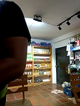 elnegro707070 online show from 11/18/25, 10:51