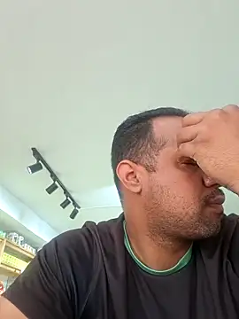 Snapshot of elnegro707070 chatting on 02/19/26, 11:40 elnegro707070 online show from 02/19/26, 11:40