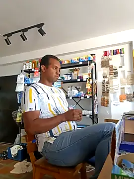 elnegro707070 online show from 11/02/25, 04:45