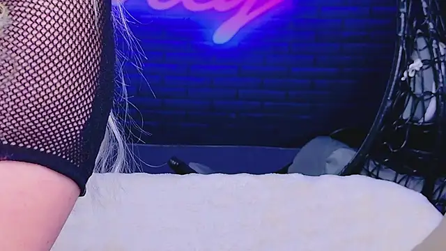 AlessiaCroft online show from 05/21/26, 03:59
