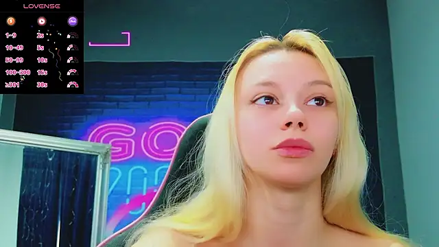 AlessiaCroft online show from 03/18/26, 05:10