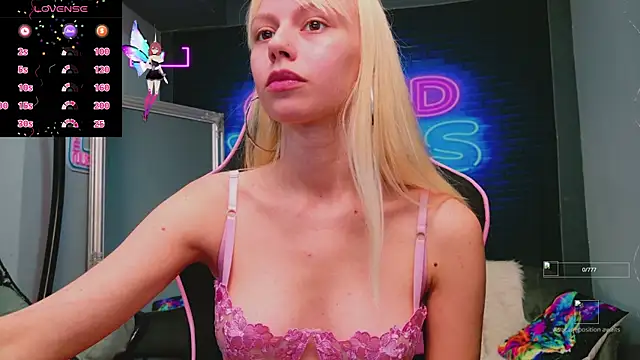 AlessiaCroft online show from 09/17/25, 04:14