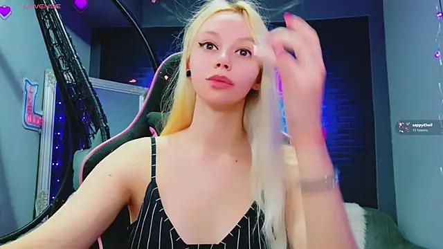 AlessiaCroft online show from 03/07/26, 05:03