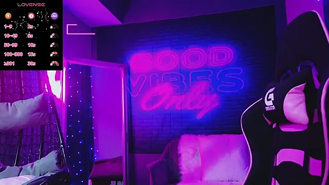 AlessiaCroft online show from 12/03/25, 05:08