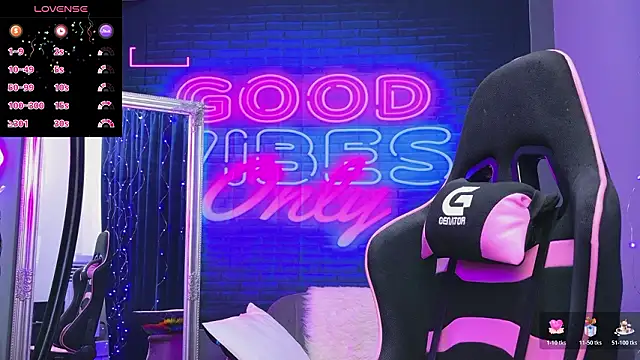 AlessiaCroft online show from 03/24/26, 04:01