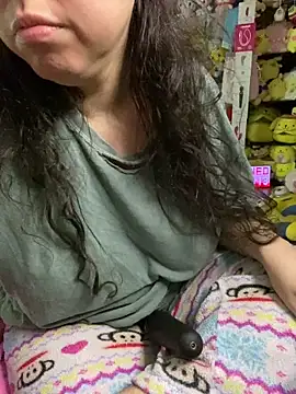 w3tkittty online show from 05/13/26, 02:35