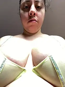 w3tkittty online show from 06/26/26, 10:15