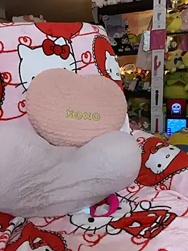 w3tkittty online show from 07/02/26, 03:23