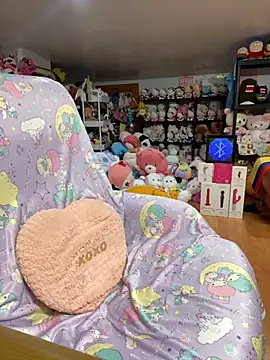 w3tkittty online show from 10/22/25, 11:58