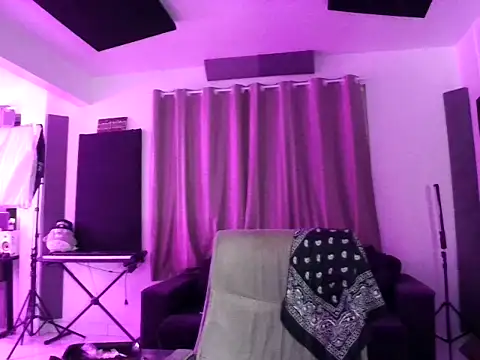 bigrosa21cm online show from 11/20/25, 11:25