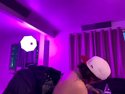 bigrosa21cm online show from 10/25/25, 09:59