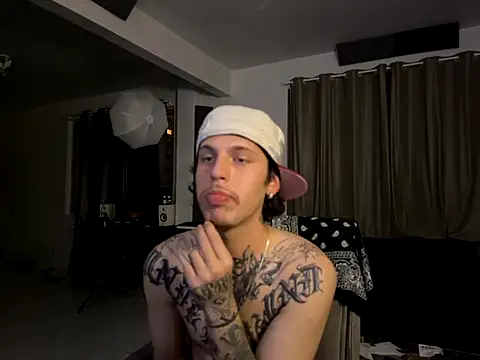 bigrosa21cm online show from 10/24/25, 10:20