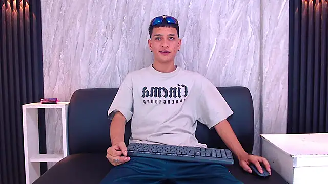 Matt Ruso online show from 09/22/25, 06:36