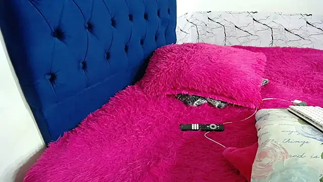 karolay su online show from 12/03/25, 04:13