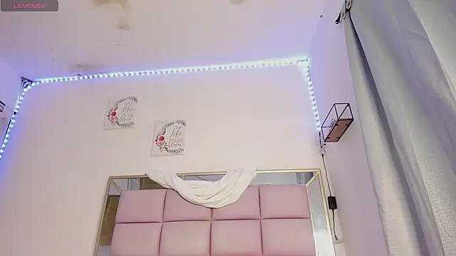 Snapshot of Stefy_Craft chatting on 10/21/25, 03:06 Stefy Craft online show from 10/21/25, 03:06