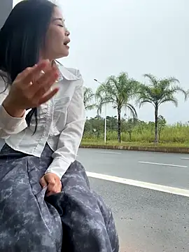 AiBanana online show from 10/31/25, 07:38