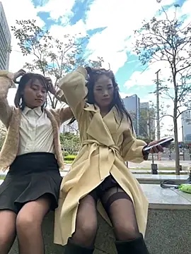 Snapshot of AiBanana chatting on 11/22/25, 08:02 AiBanana online show from 11/22/25, 08:02