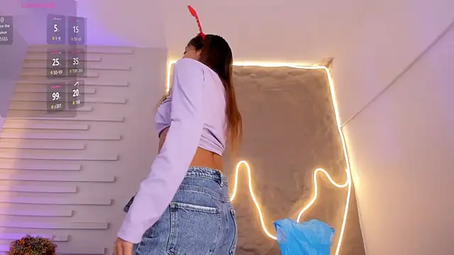 Dulce Quintana online show from 12/15/25, 12:33