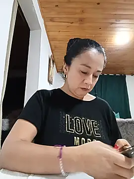 Snapshot of MELODY__06 chatting on 07/15/26, 12:39 MELODY 06 online show from 07/15/26, 12:39