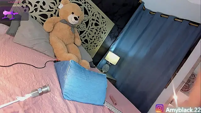 Amyblack   online show from 10/30/25, 01:26