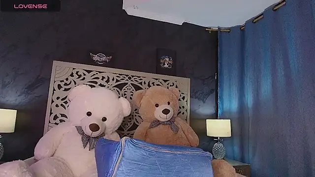 Snapshot of Amyblack__ chatting on 05/20/26, 11:24 Amyblack online show from 05/20/26, 11:24