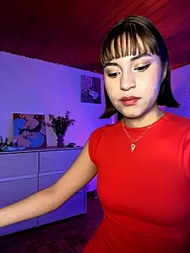 Snapshot of Nani_rosse_ chatting on 09/25/25, 11:44 Nani rosse online show from 09/25/25, 11:44