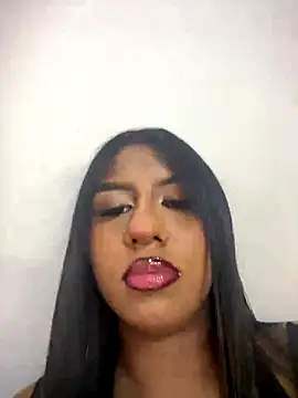 Emmily Vargas online show from 09/26/25, 08:16