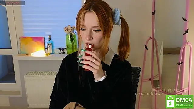 sweetuniporn online show from 12/21/25, 12:40