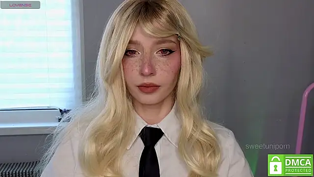 Snapshot of sweetuniporn chatting on 09/15/25, 09:32 sweetuniporn online show from 09/15/25, 09:32