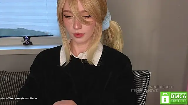 Snapshot of sweetuniporn chatting on 11/09/25, 08:40 sweetuniporn online show from 11/09/25, 08:40