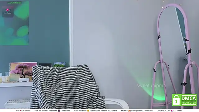 Snapshot of sweetuniporn chatting on 07/18/26, 06:44 sweetuniporn online show from 07/18/26, 06:44