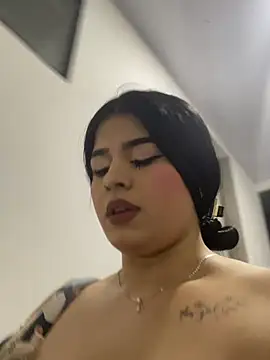 Kariina  69 online show from 05/07/26, 01:10
