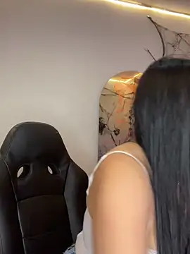 Kariina  69 online show from 10/26/25, 03:07